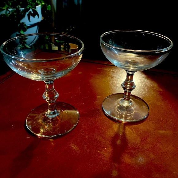 Set of 2 vintage crystal champagne glasses - Picture 1 of 4